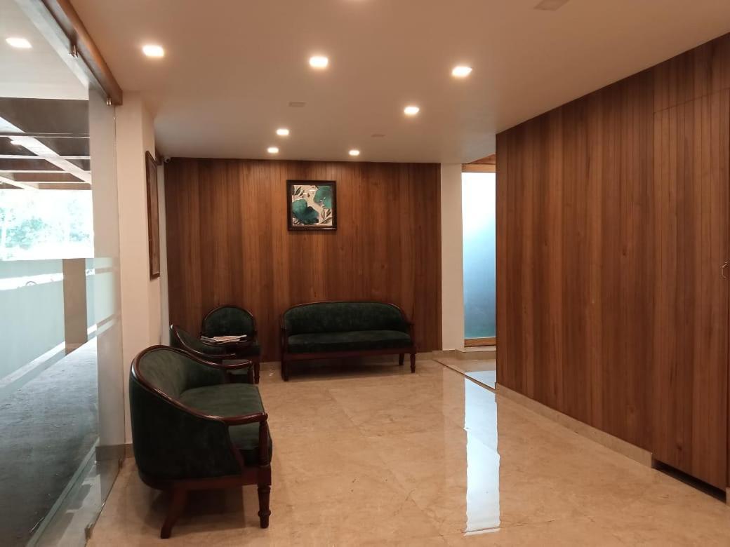 Mpsroyalsuites Perintalmanna Zewnętrze zdjęcie